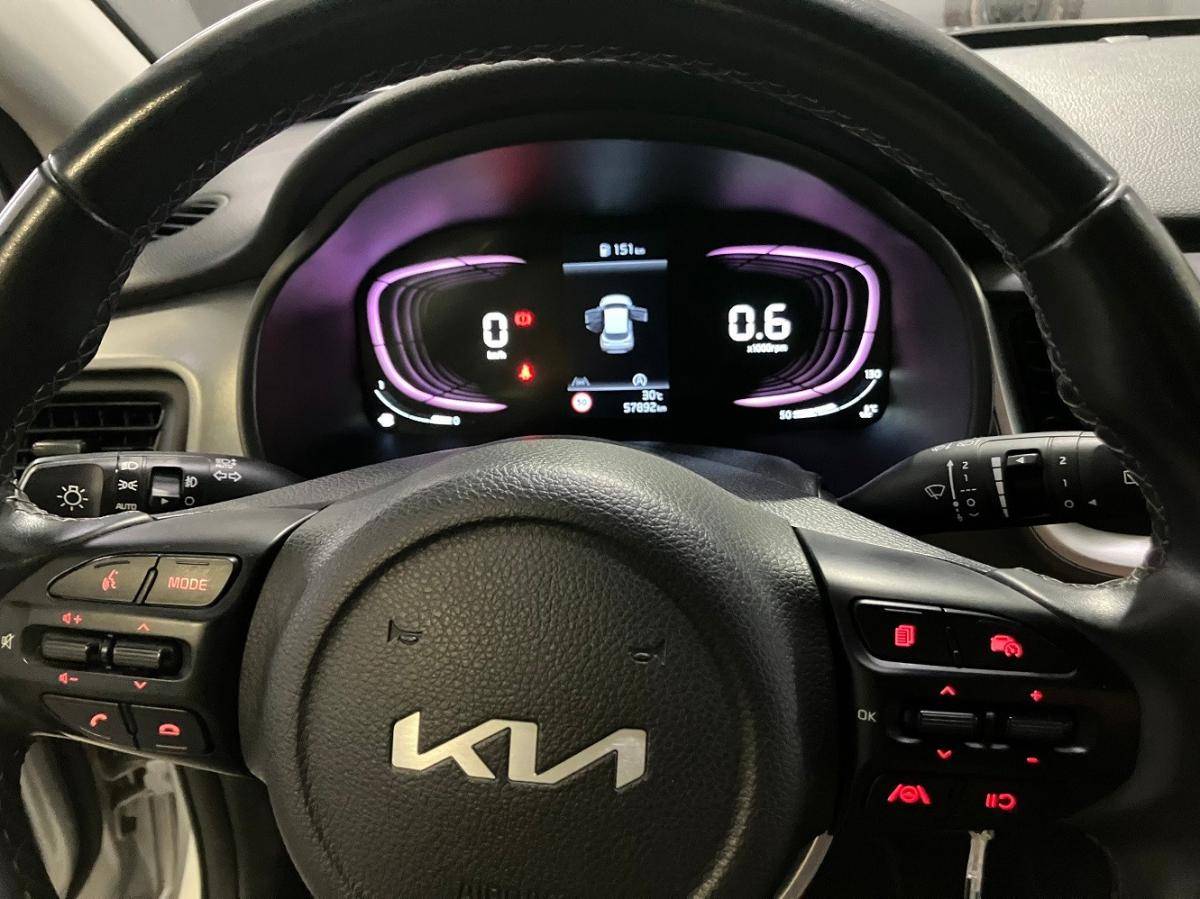 kia-stonic-2024-gasolina-1197cc