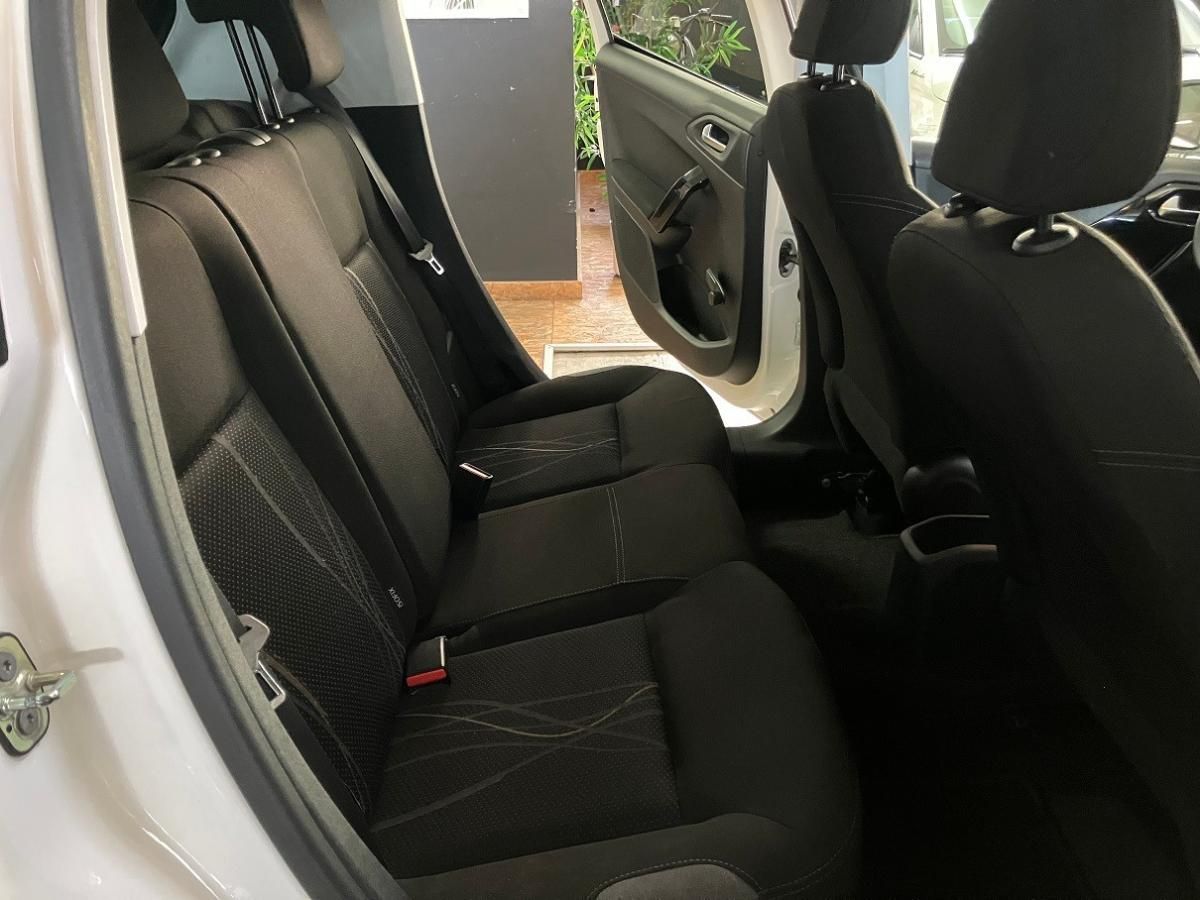 peugeot-208-2015-diesel-1398cc