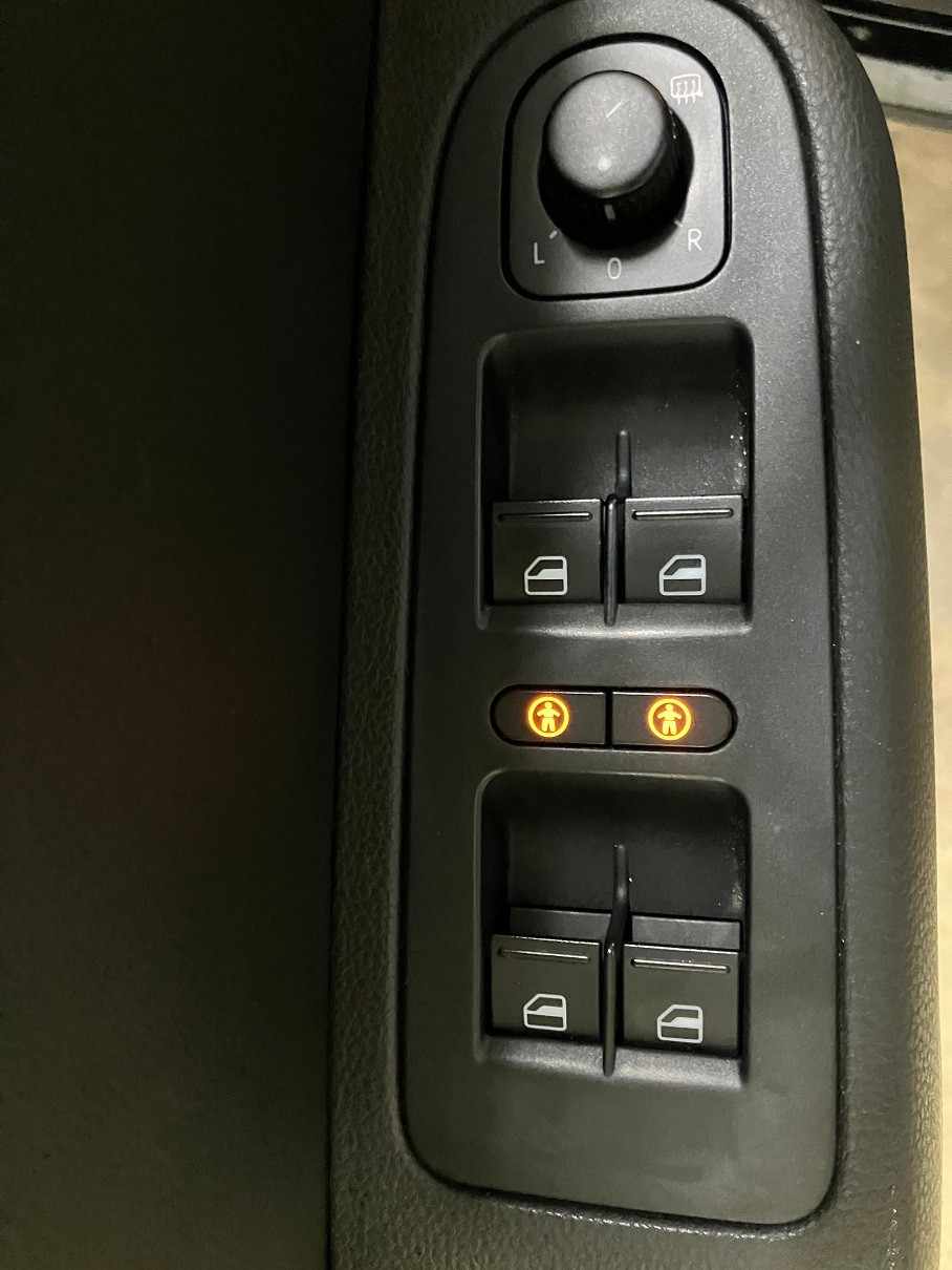 volkswagen-sharan-2012-diesel-1968cc