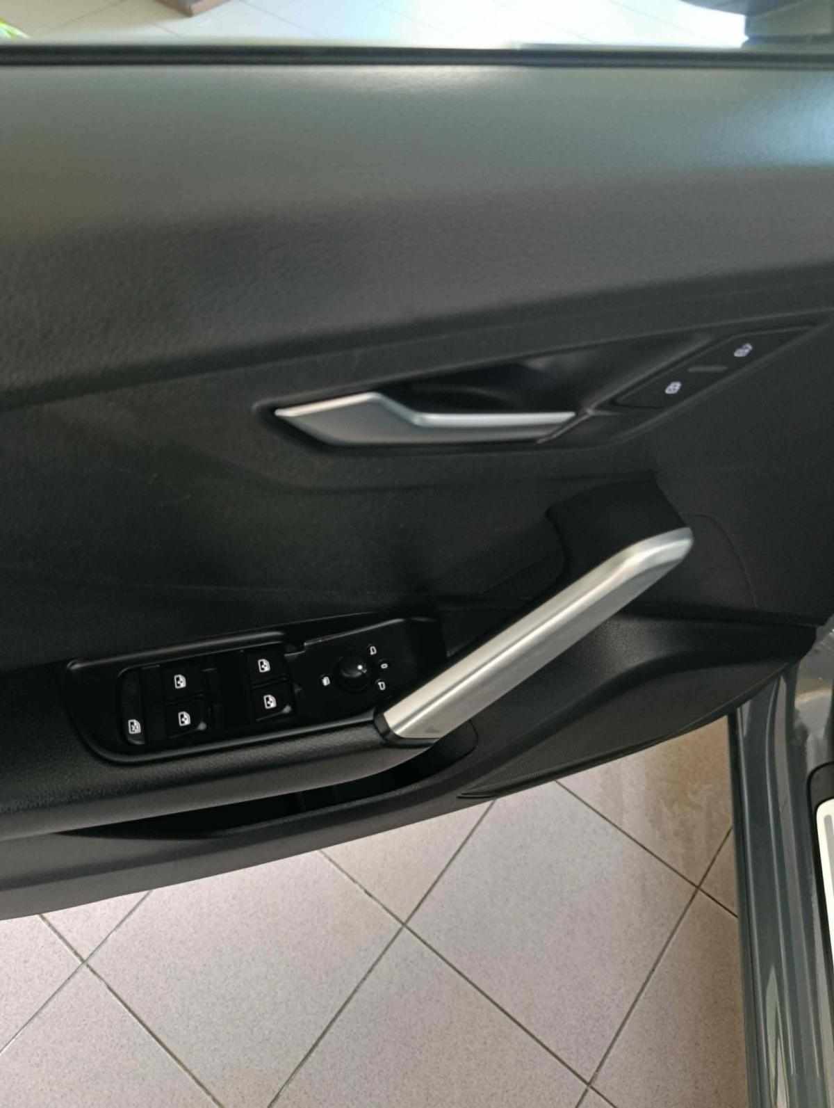 audi-q2-1-0-tfsi-2017-gasolina-999cc