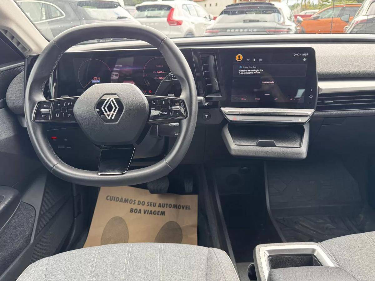 renault-megane-e-tech-2022-eletrico-200cc