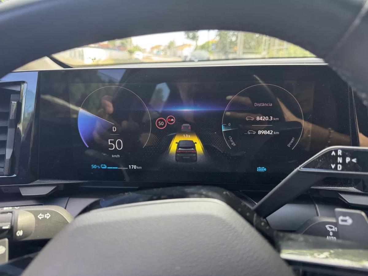 renault-megane-e-tech-2022-eletrico-200cc