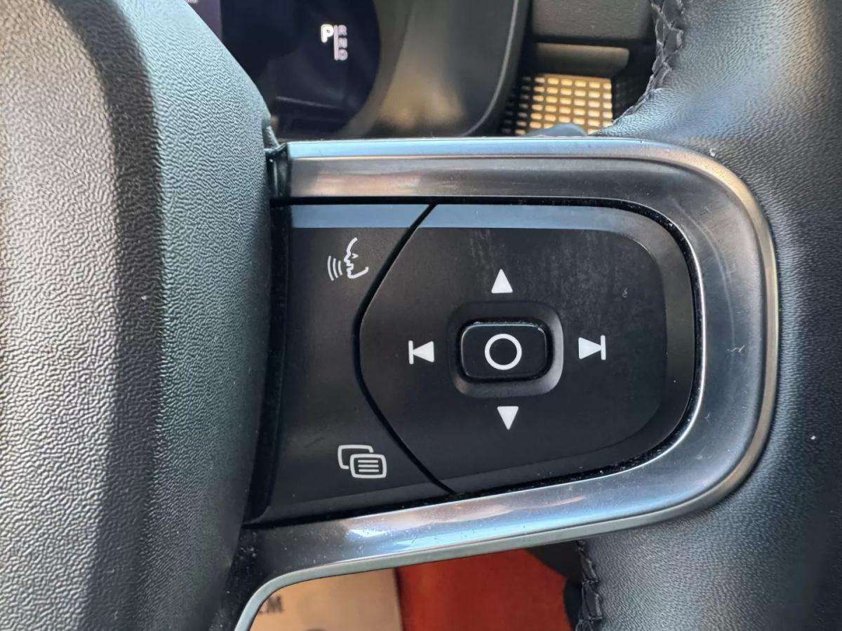 volvo-xc40-2021-eletrico-200cc