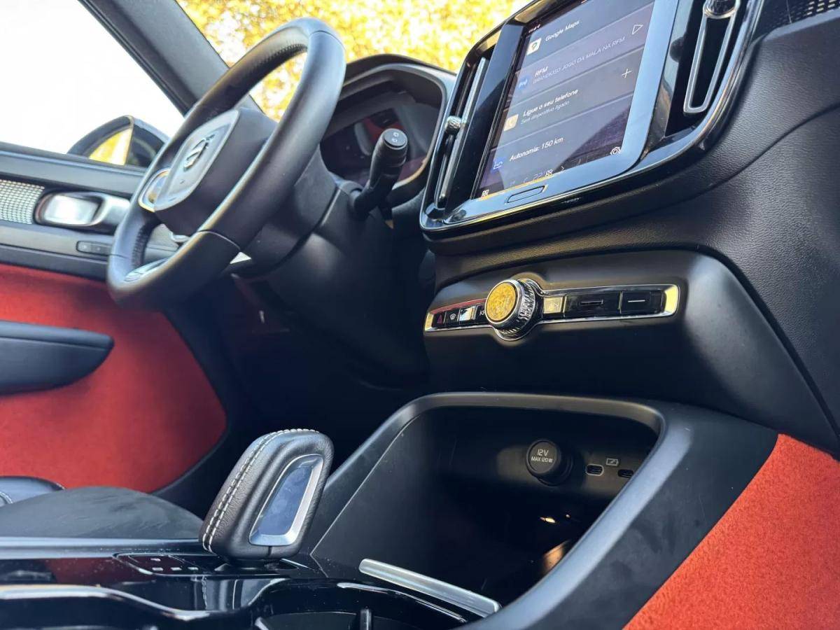 volvo-xc40-2021-eletrico-200cc