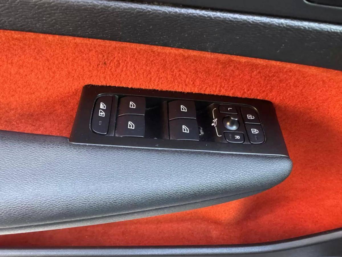 volvo-xc40-2021-eletrico-200cc