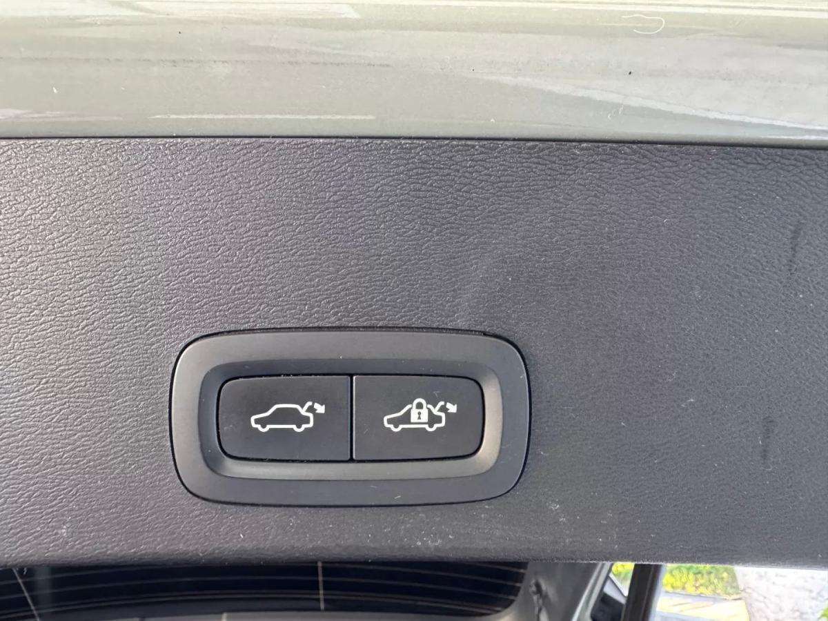 volvo-xc40-2021-eletrico-200cc