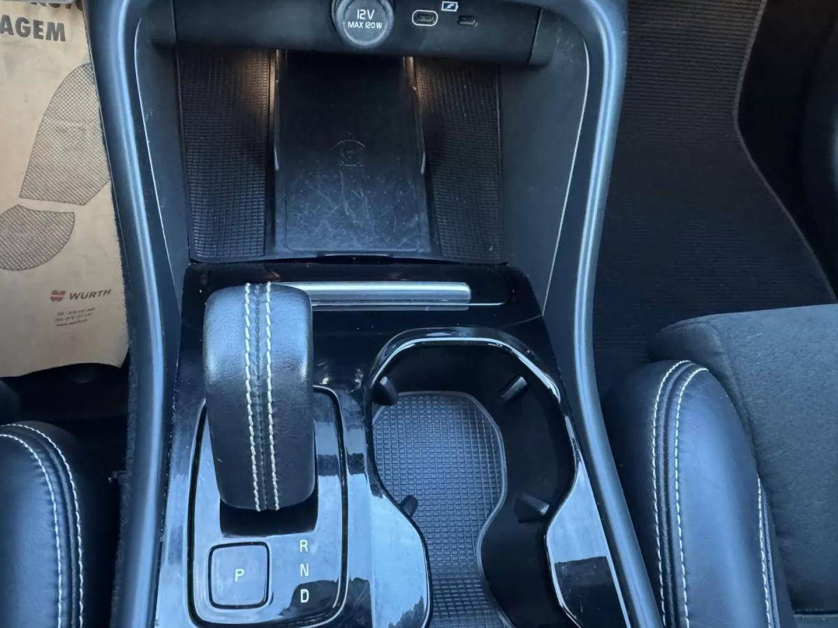 volvo-xc40-2021-eletrico-200cc