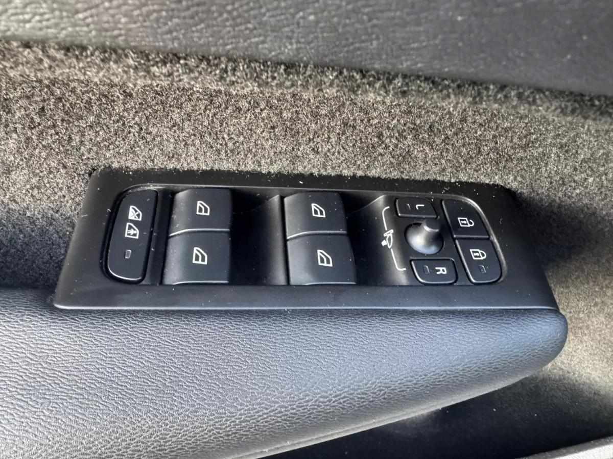 volvo-xc40-2021-eletrico-200cc