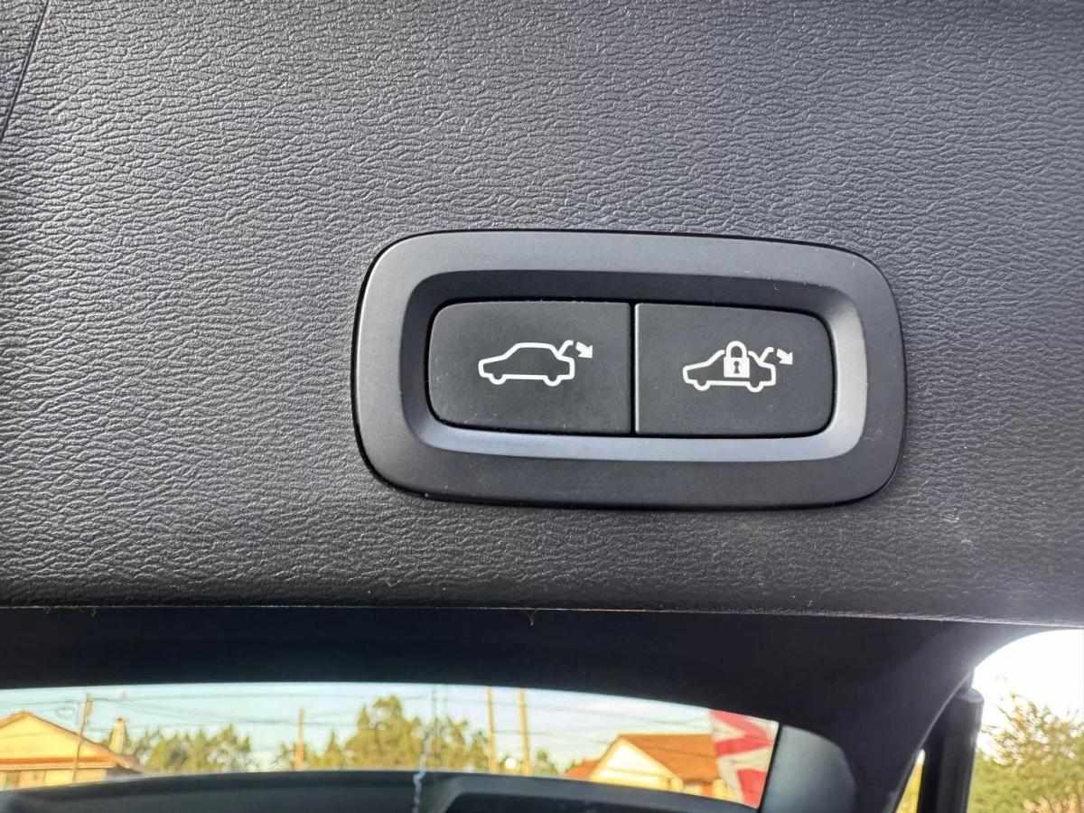 volvo-xc40-2021-eletrico-200cc