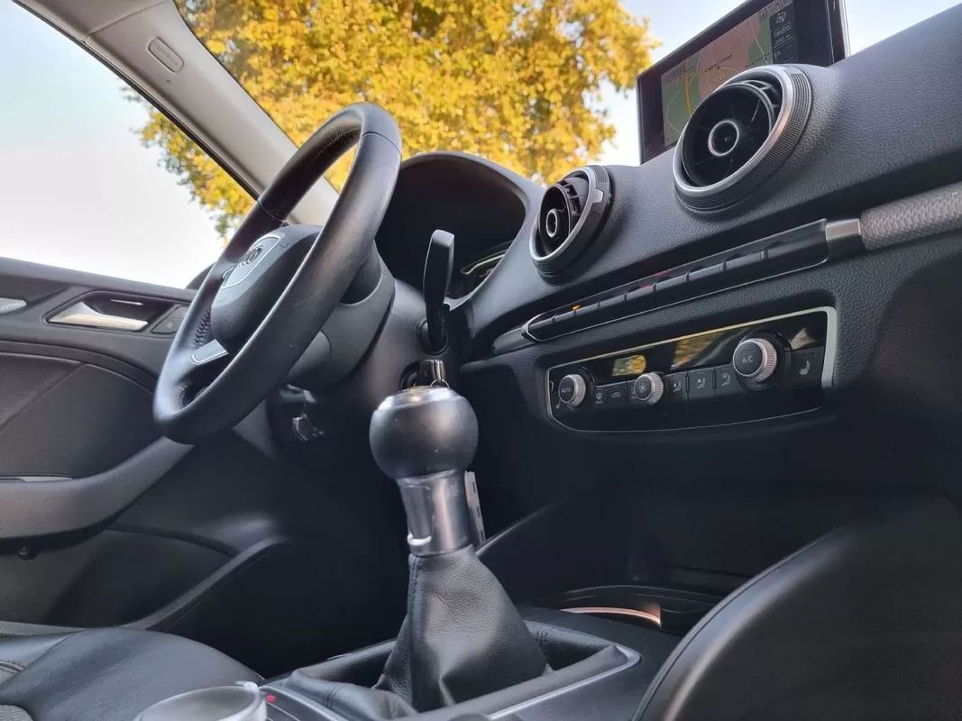 audi-a3-limousine-2016-diesel-1598cc