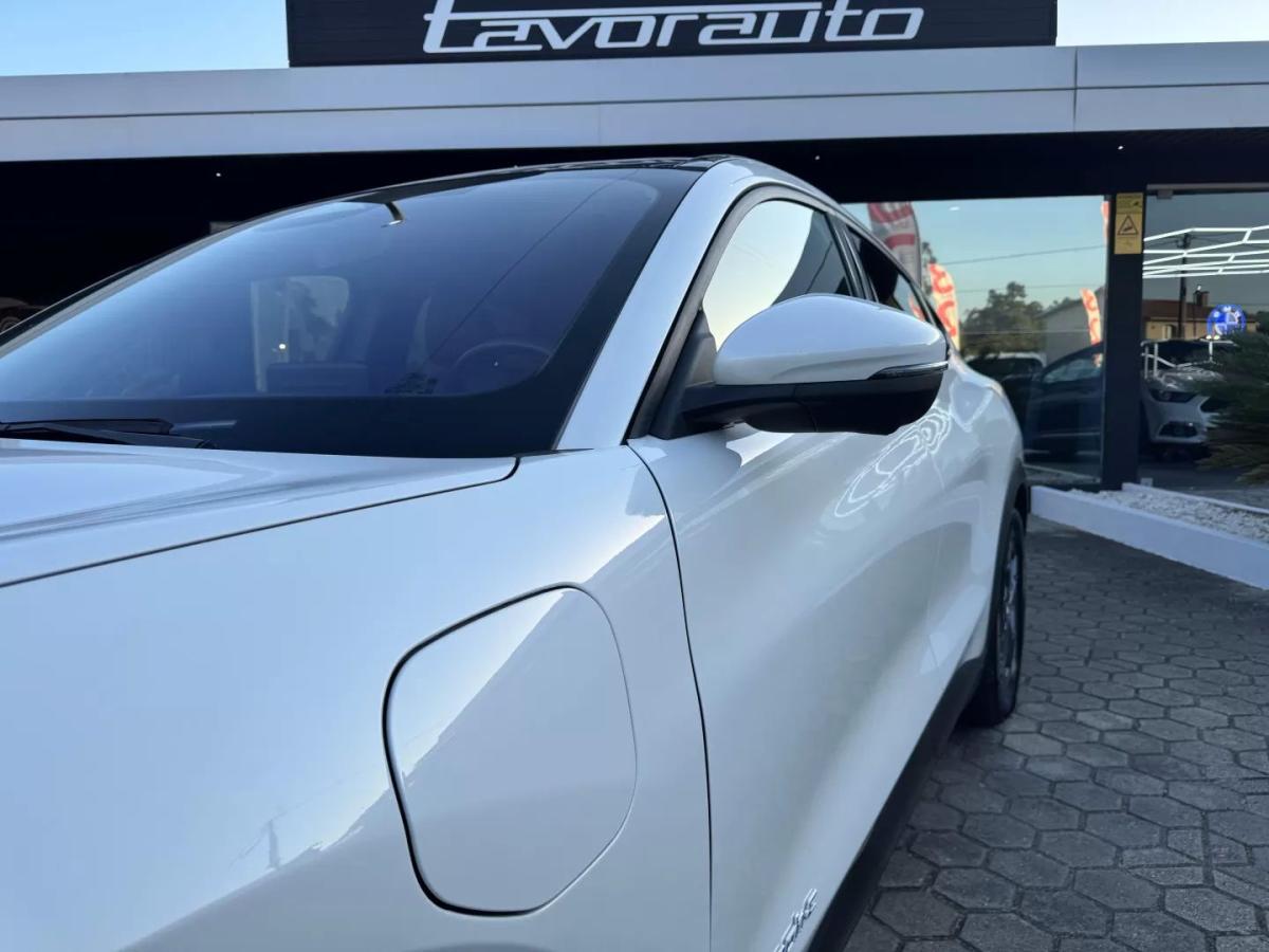 ford-mustang-mach-e-2021-eletrico-200cc