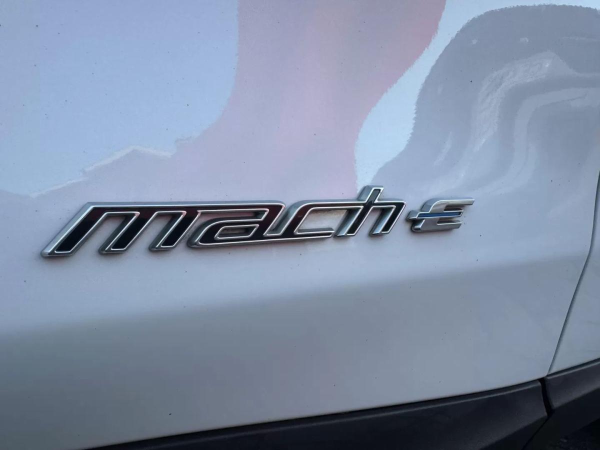 ford-mustang-mach-e-2021-eletrico-200cc