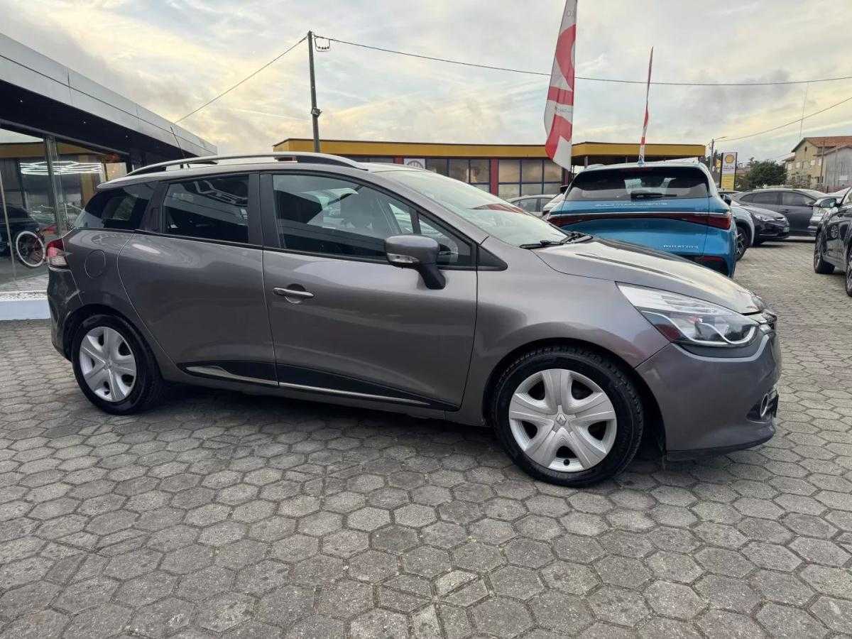 renault-clio-sport-tourer-2015-diesel-1461cc