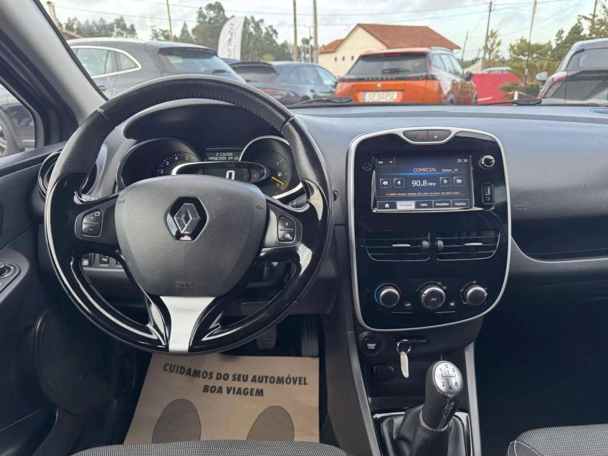 renault-clio-sport-tourer-2015-diesel-1461cc