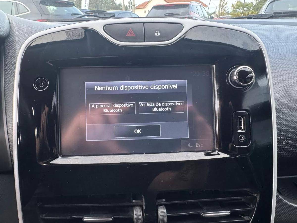 renault-clio-sport-tourer-2015-diesel-1461cc
