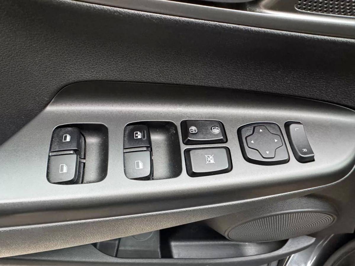 hyundai-kauai-2020-eletrico-200cc