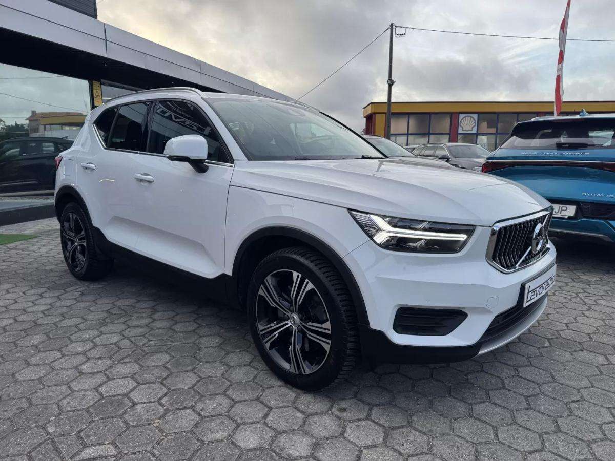 volvo-xc40-2021-hibrido-1477cc
