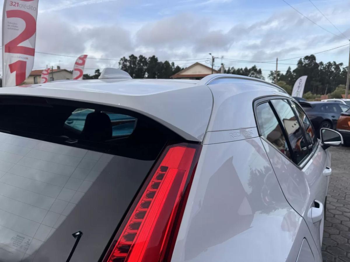 volvo-xc40-2021-hibrido-1477cc