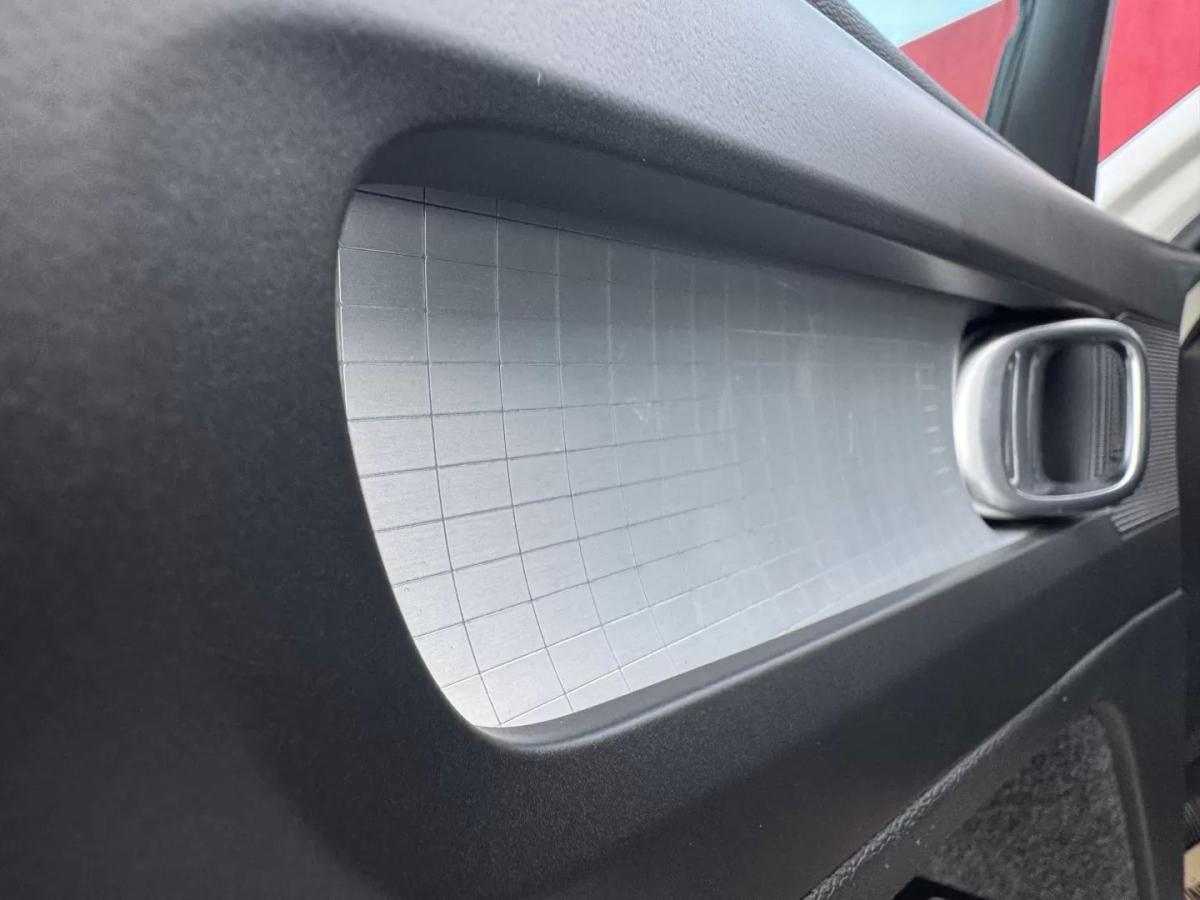 volvo-xc40-2021-hibrido-1477cc