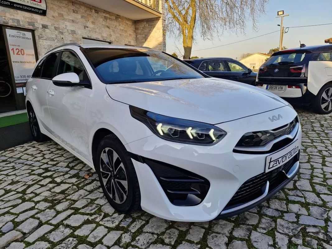kia-ceed-sw-2023-hibrido-1580cc