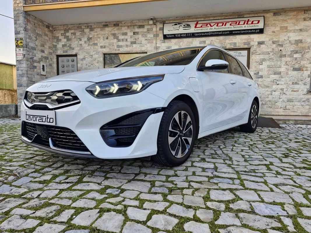 kia-ceed-sw-2023-hibrido-1580cc