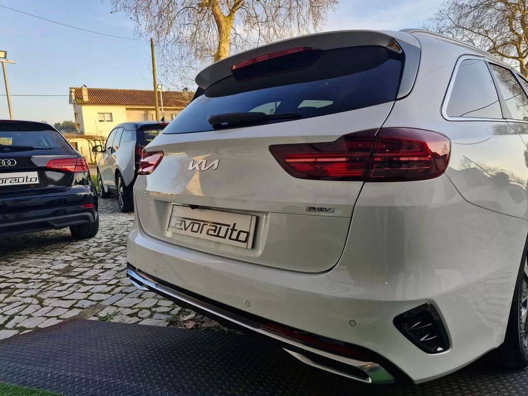 kia-ceed-sw-2023-hibrido-1580cc