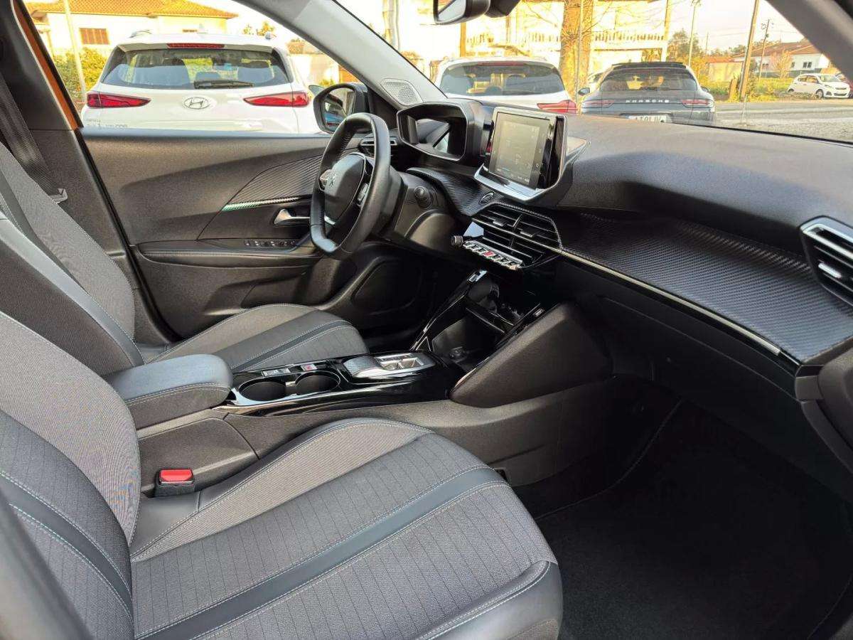 peugeot-e-2008-2022-eletrico-200cc