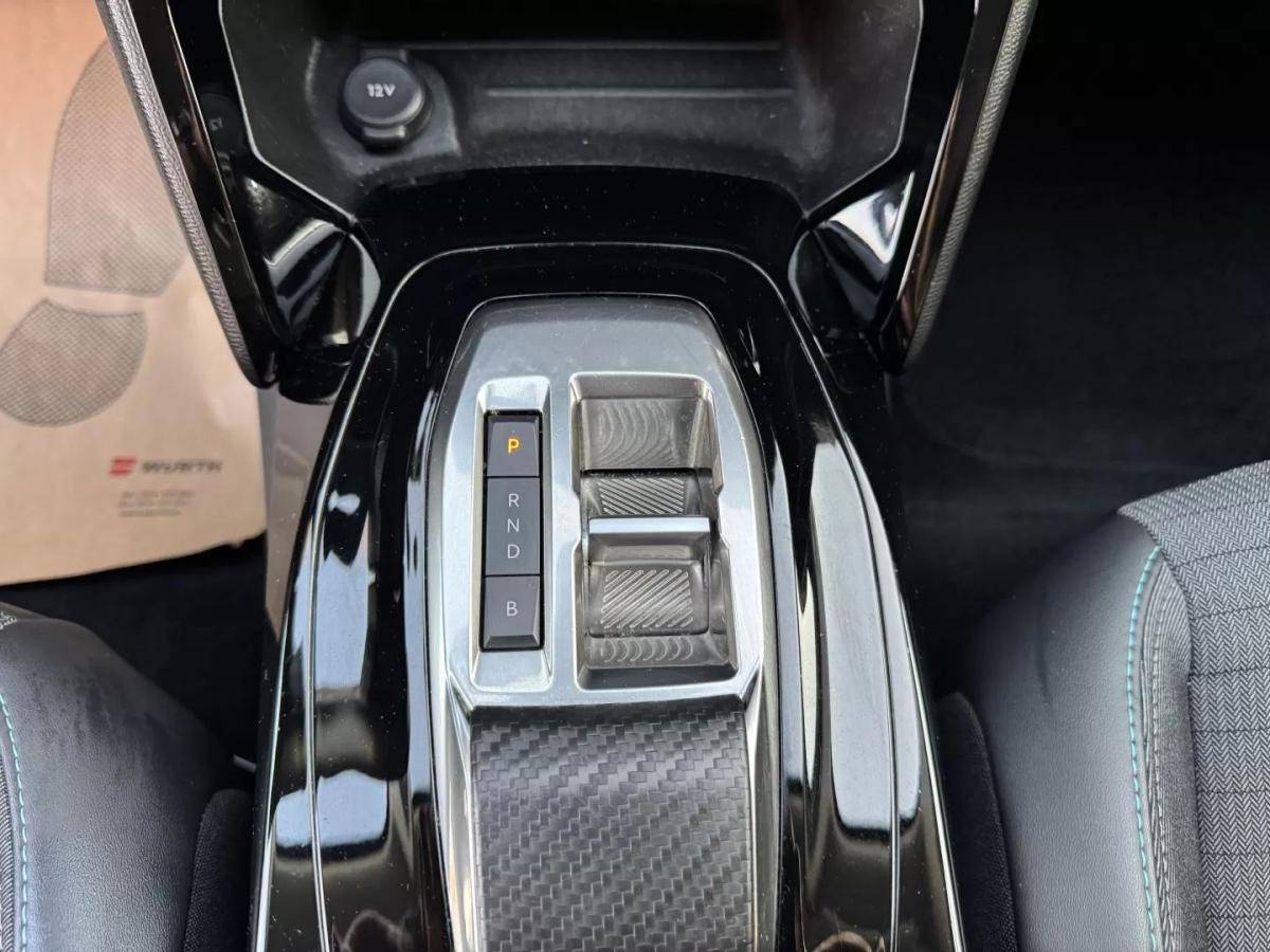 peugeot-e-2008-2022-eletrico-200cc