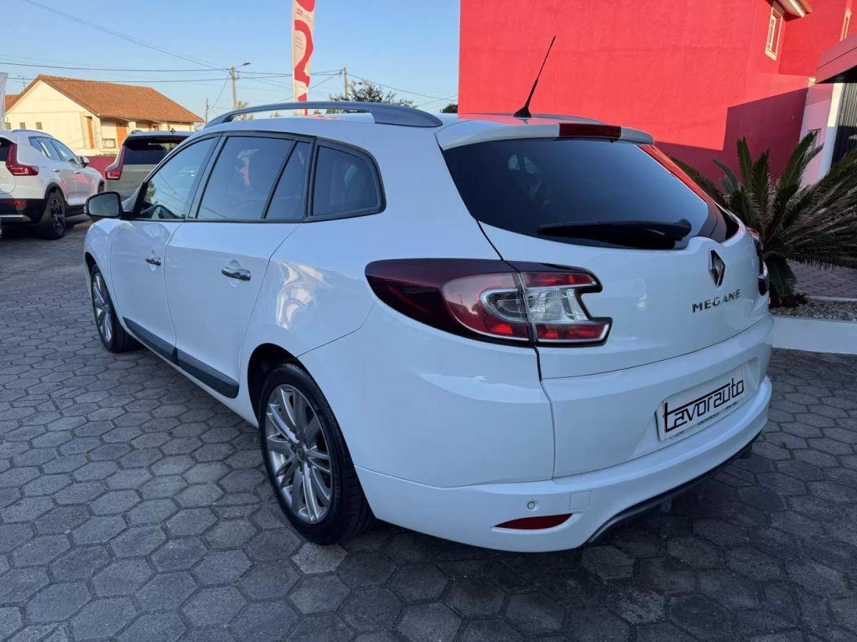 renault-megane-sport-tourer-2011-diesel-1461cc