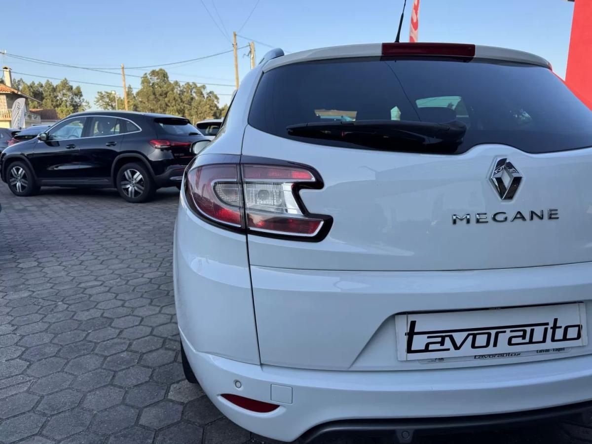 renault-megane-sport-tourer-2011-diesel-1461cc