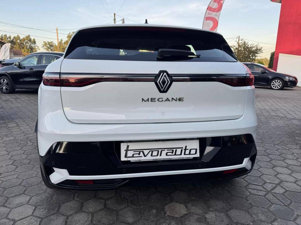 renault-megane-e-tech-2022-eletrico-200cc