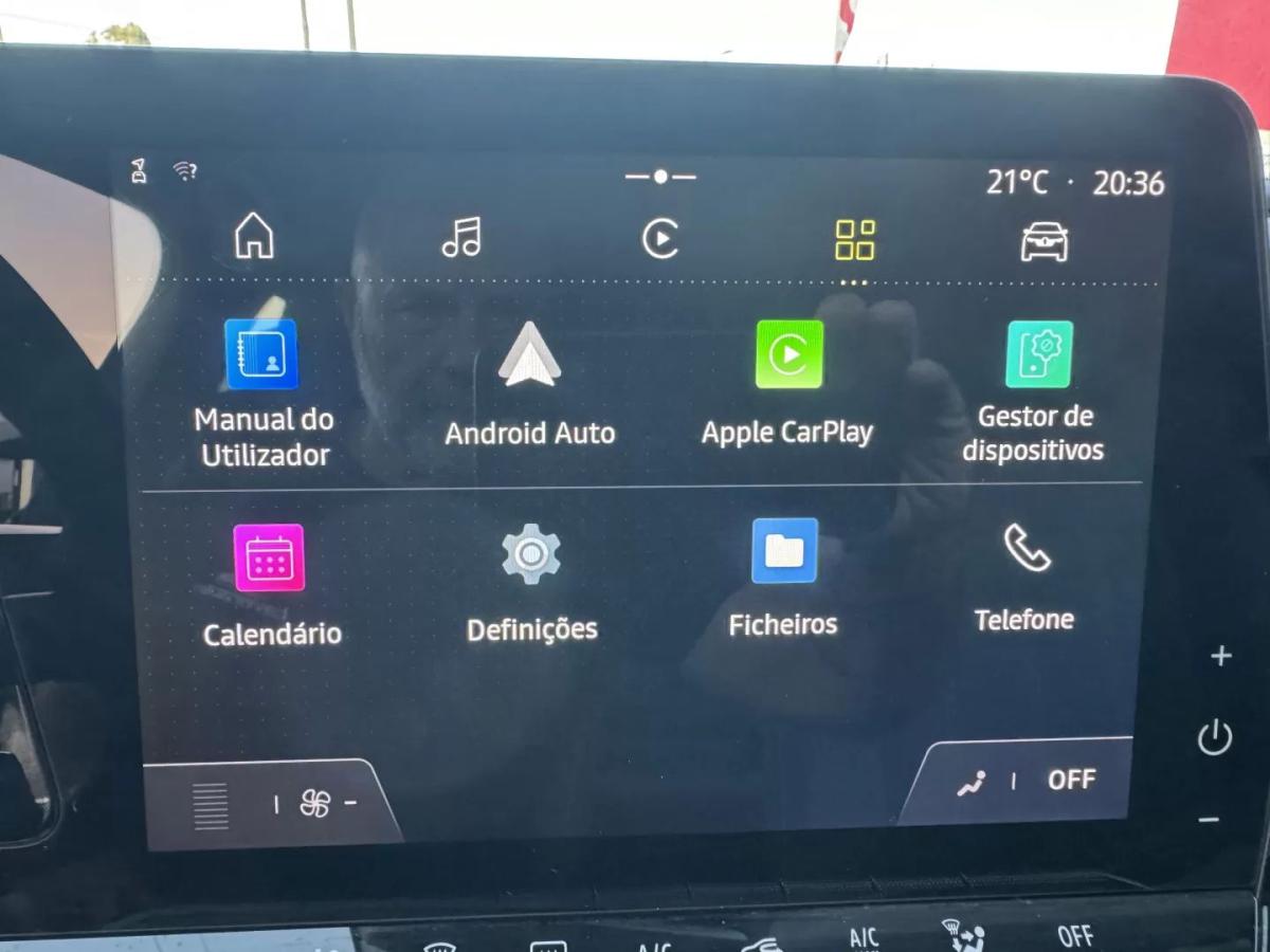 renault-megane-e-tech-2022-eletrico-200cc