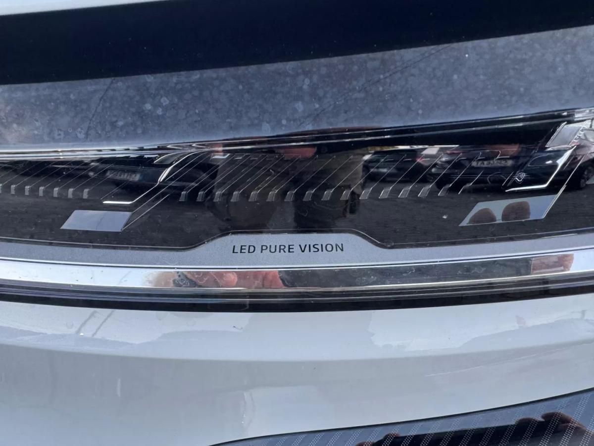 renault-megane-e-tech-2022-eletrico-200cc