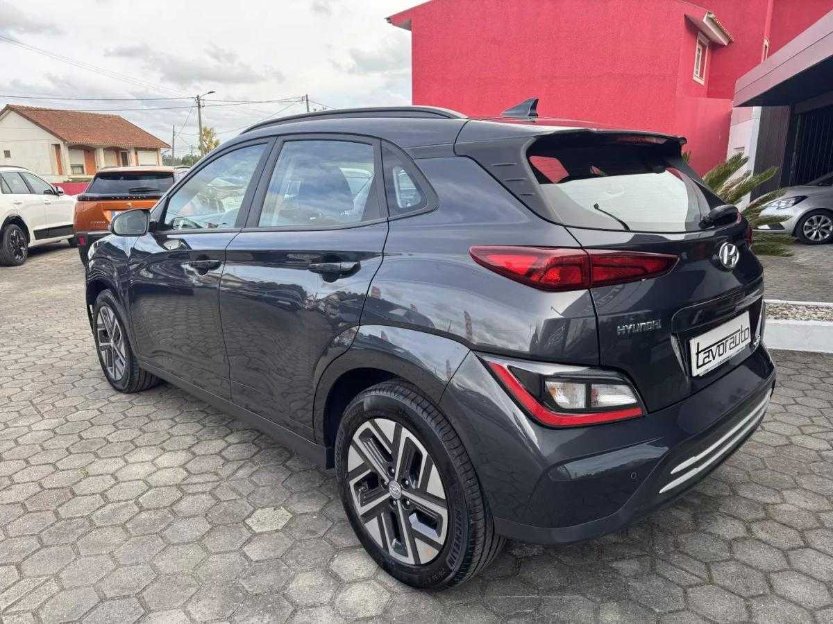 hyundai-kauai-2022-eletrico-200cc