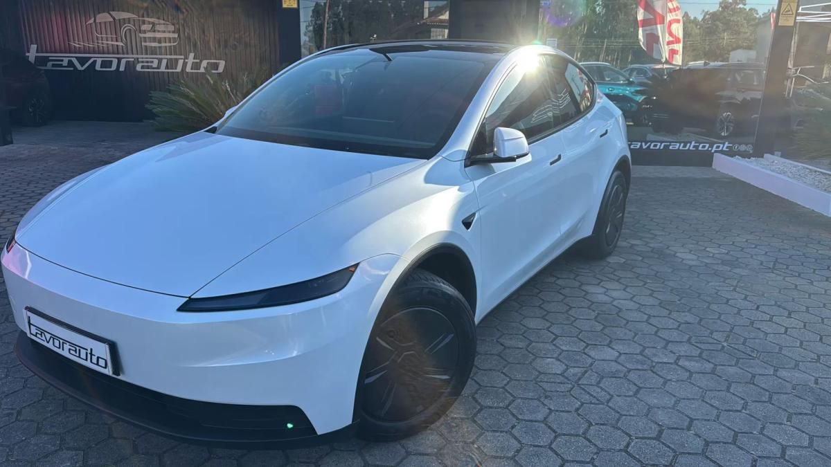 tesla-model-y-2026-eletrico-200cc