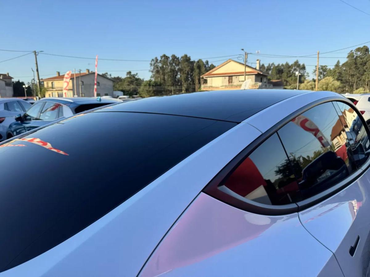 tesla-model-y-2026-eletrico-200cc