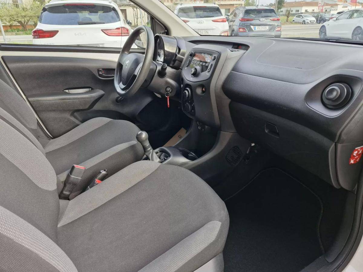 peugeot-108-2015-gasolina-998cc
