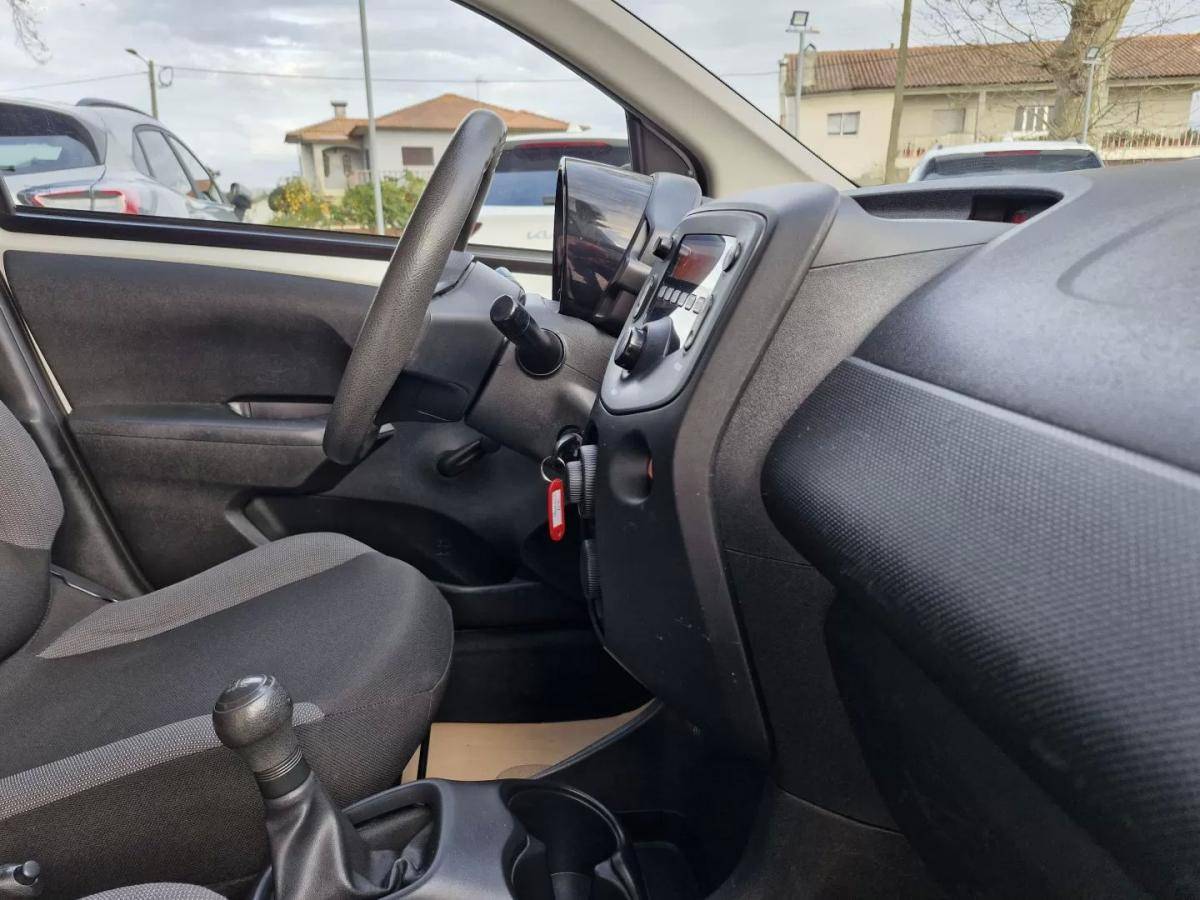 peugeot-108-2015-gasolina-998cc