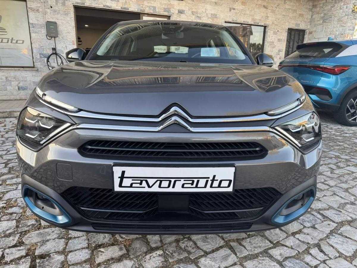 citroen-c4-2022-eletrico-200cc