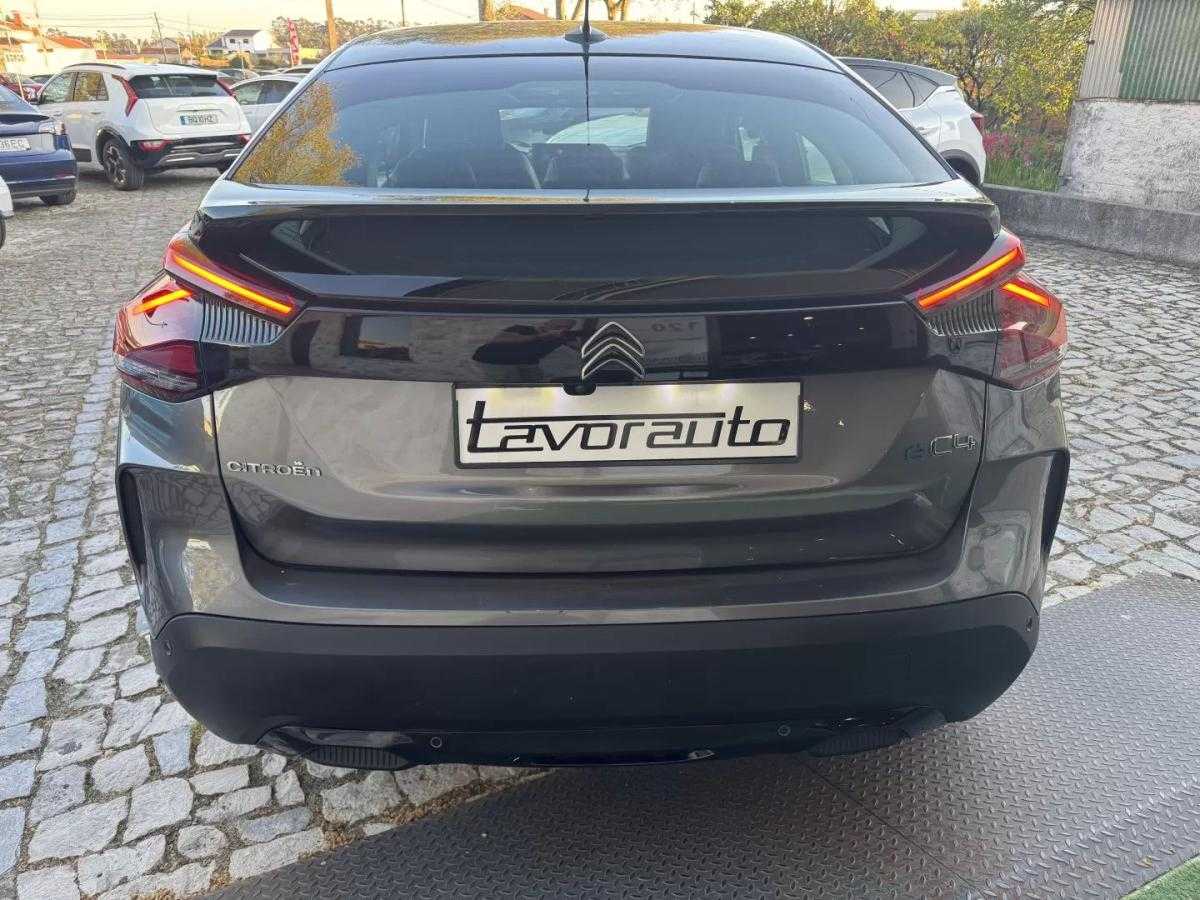 citroen-c4-2022-eletrico-200cc