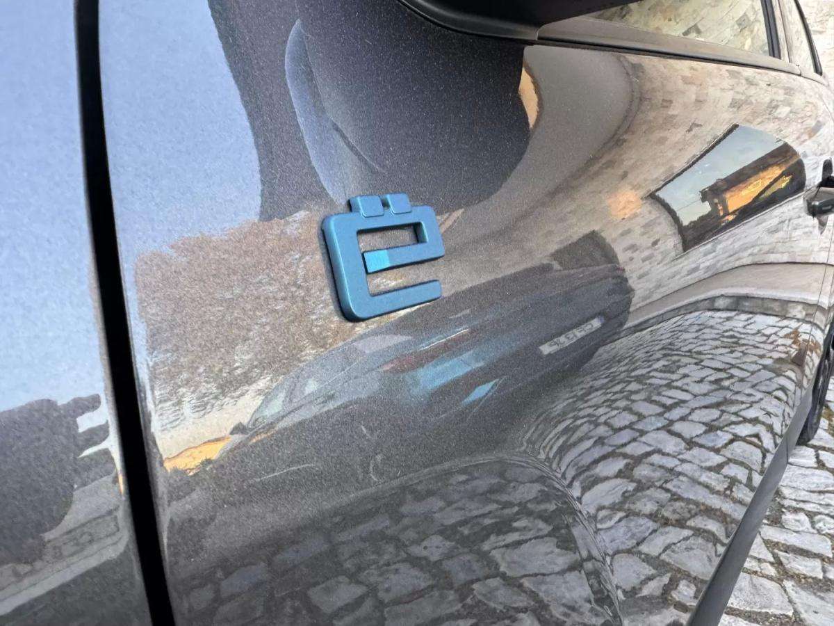 citroen-c4-2022-eletrico-200cc