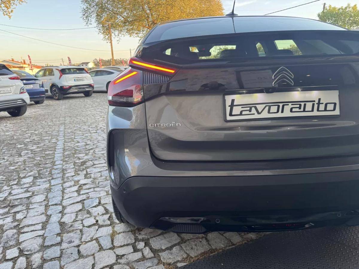 citroen-c4-2022-eletrico-200cc