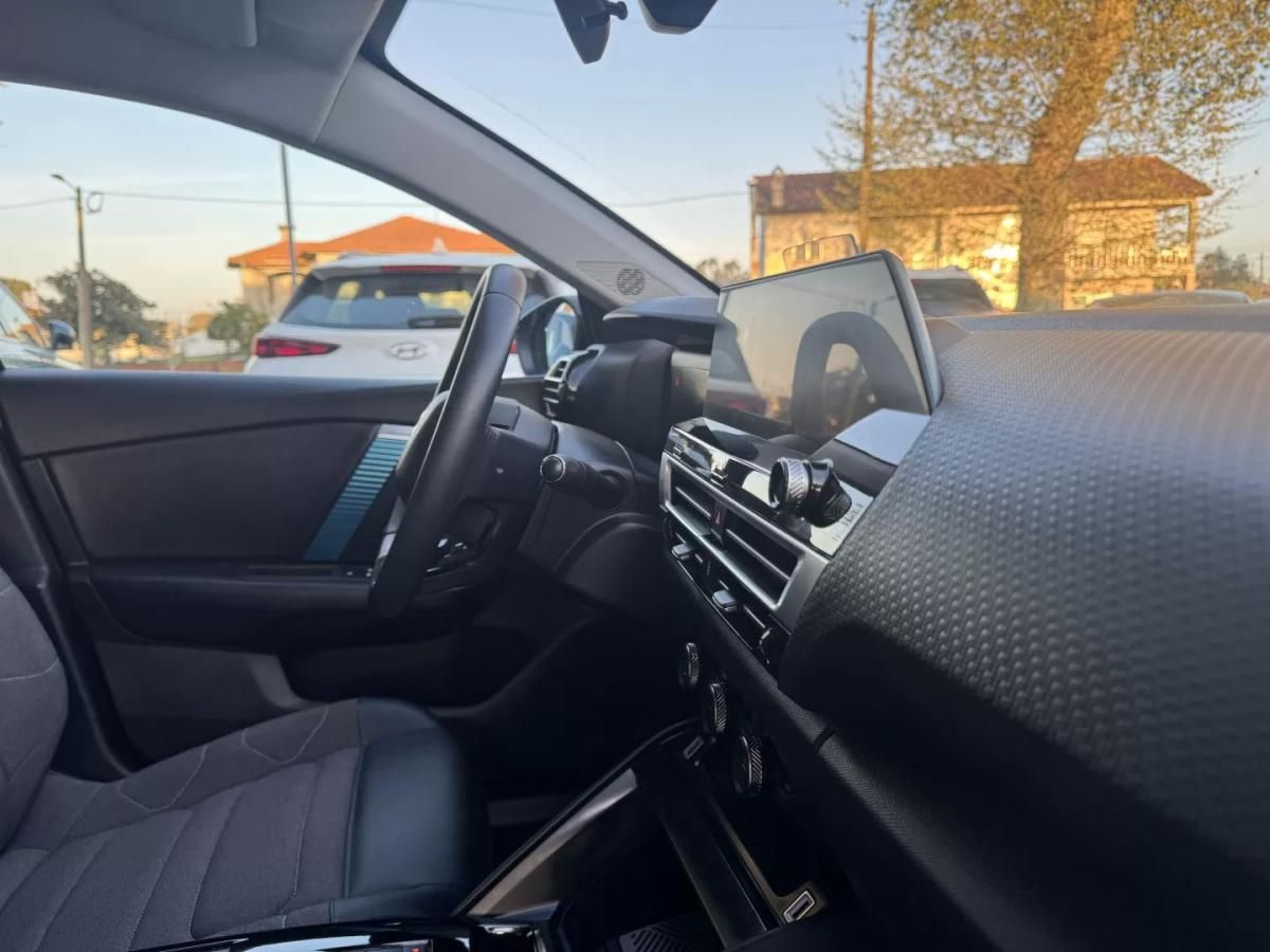 citroen-c4-2022-eletrico-200cc