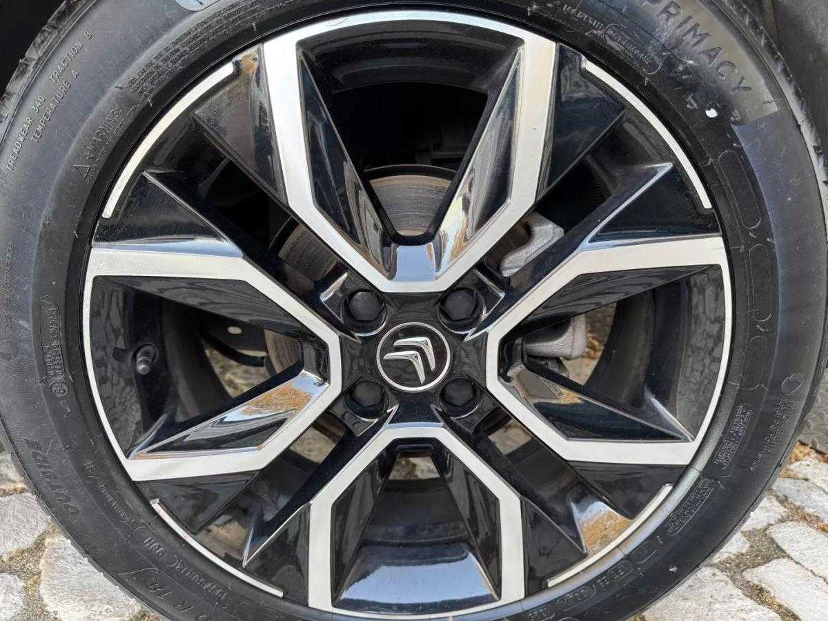 citroen-c4-2022-eletrico-200cc