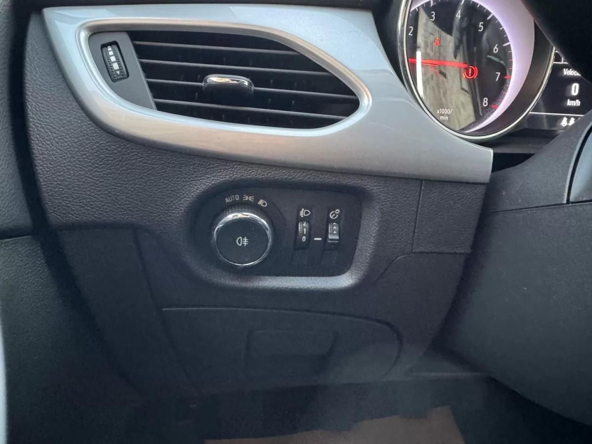 opel-astra-2020-gasolina-1199cc
