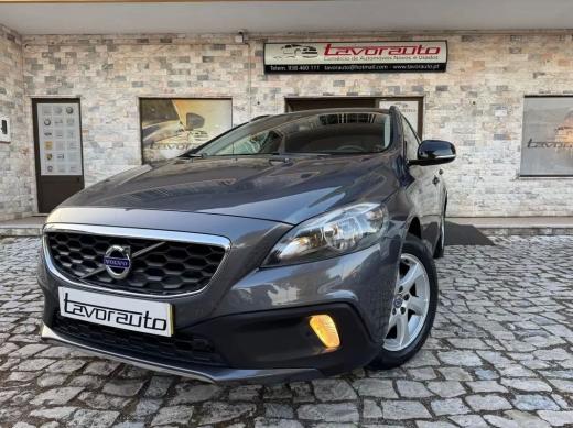 volvo-v40-cross-country-2013-diesel-1560cc