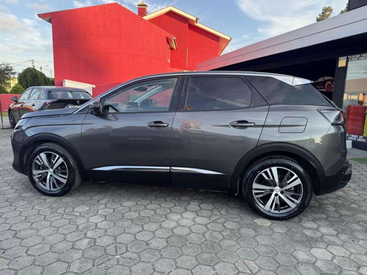 peugeot-3008-2022-hibrido-1598cc