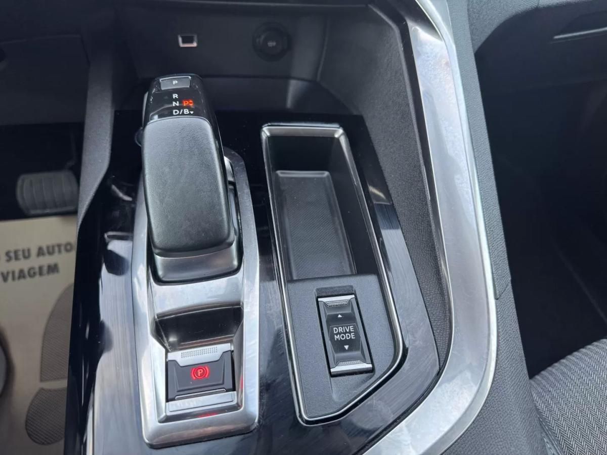 peugeot-3008-2022-hibrido-1598cc