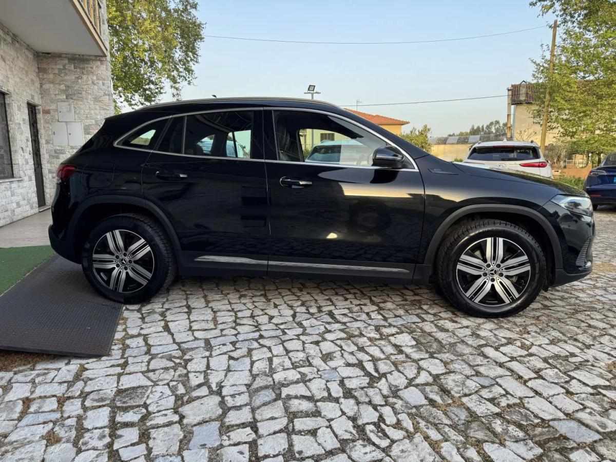 mercedes-benz-eqa-2021-eletrico-200cc