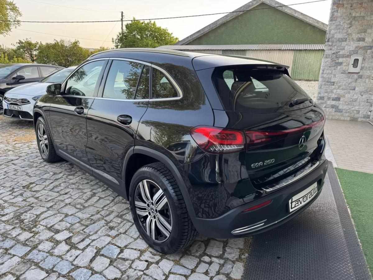 mercedes-benz-eqa-2021-eletrico-200cc